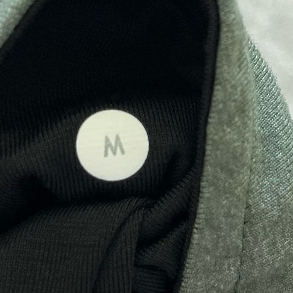 LULULEMON SWEATPANTS MENS SIZE MEDIUM PULL ON EFFORTLESS LOUNGE COMFY STYLISH - Picture 4 of 6